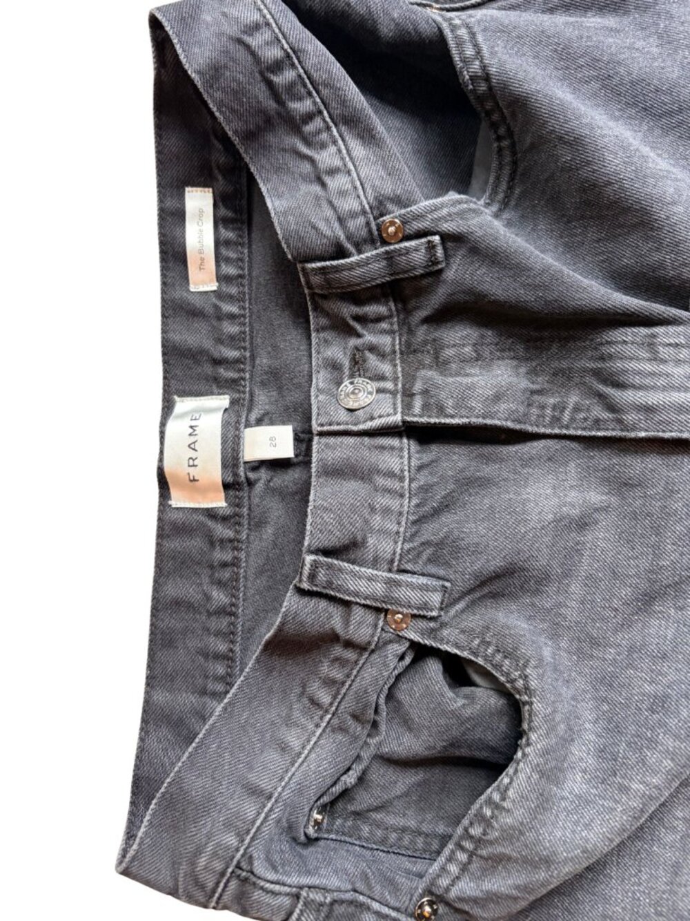 Frame's The Bubble Crop frayed high-rise barrel leg jeans size 28 - Picture 5 of 8